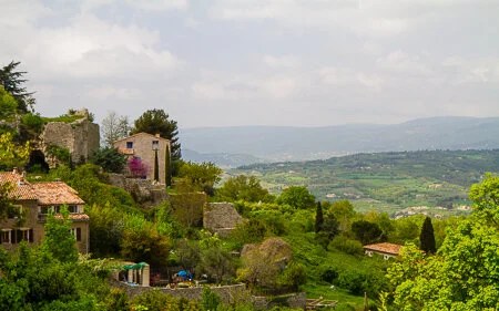  Luberon valley from Saignon 