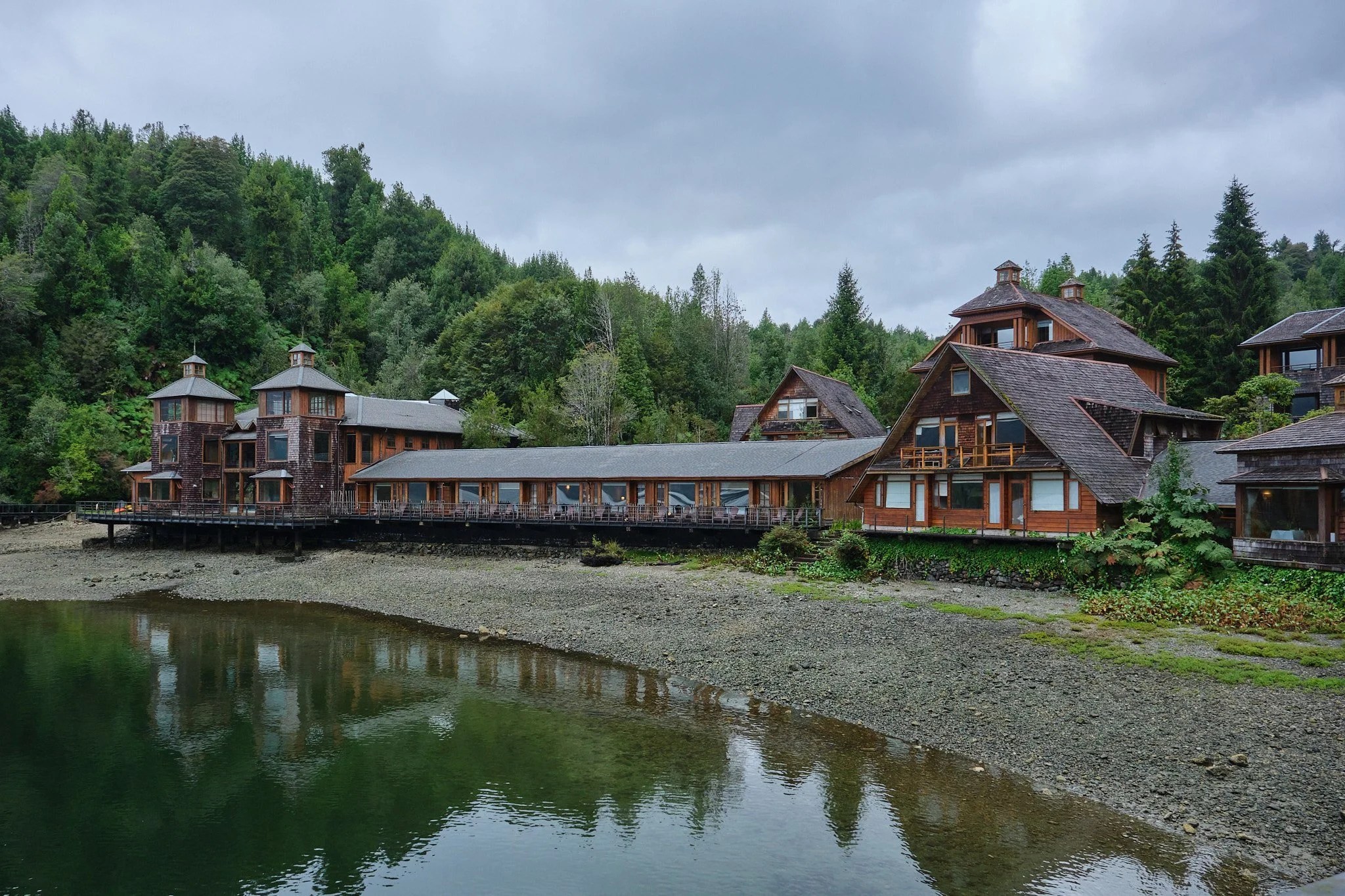  Puyhuapi Lodge at low tide 