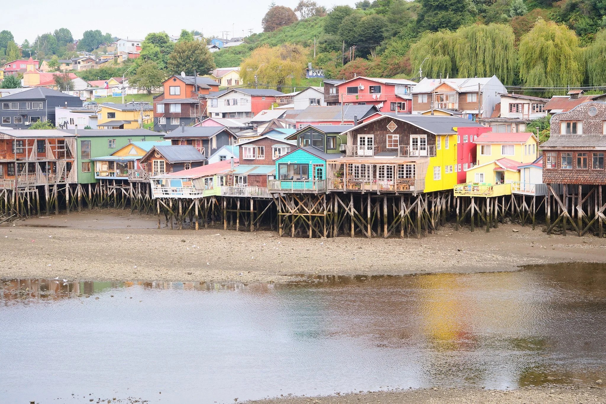 Castro houses built on stilts, at low tide 