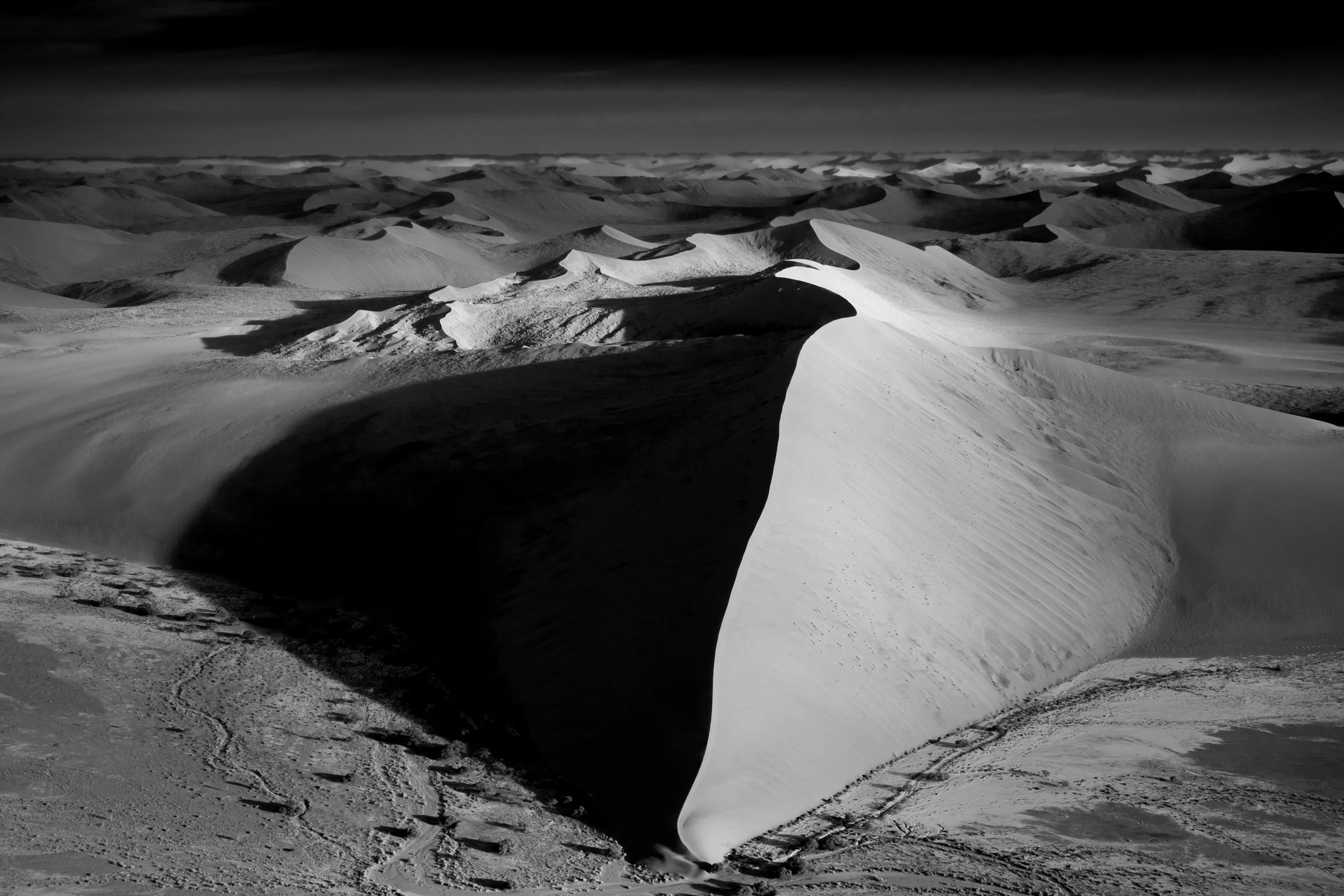 Namibia heli desert 2.jpg